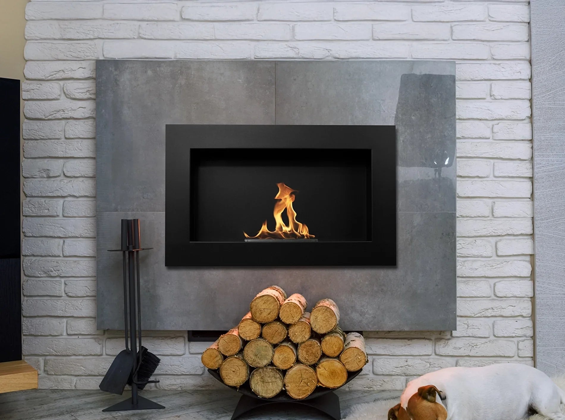 Biokominek wiszący 650 × 400 czarny strukturalny mat bez szyby – aranżacja producenta