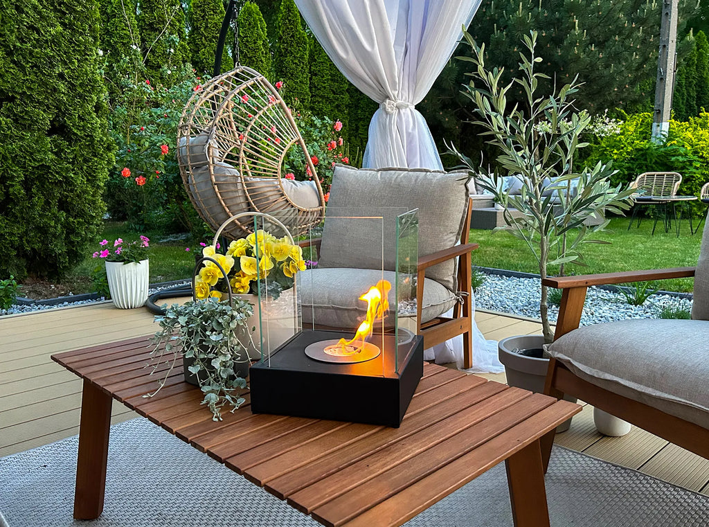 Biokominek Sunset Garden Mini czarny mat – aranżacja producenta